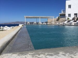 ΥΠΕΡΧΕΙΛΙΣΗ5